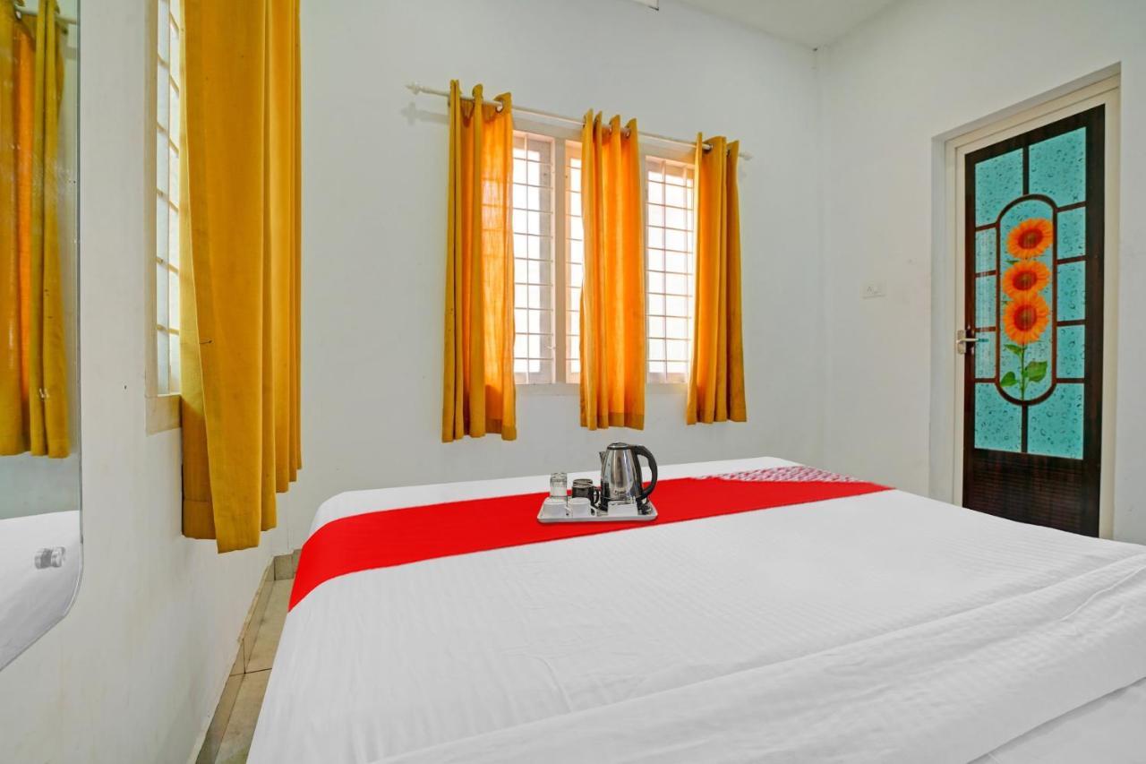 Oyo Thykoodam Sleep Inn Kochi ภายนอก รูปภาพ
