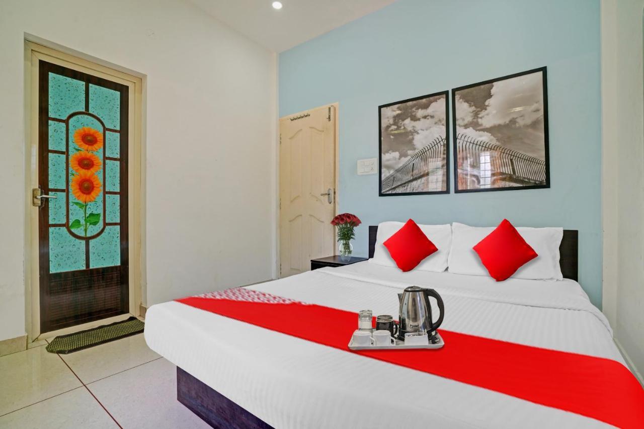 Oyo Thykoodam Sleep Inn Kochi ภายนอก รูปภาพ