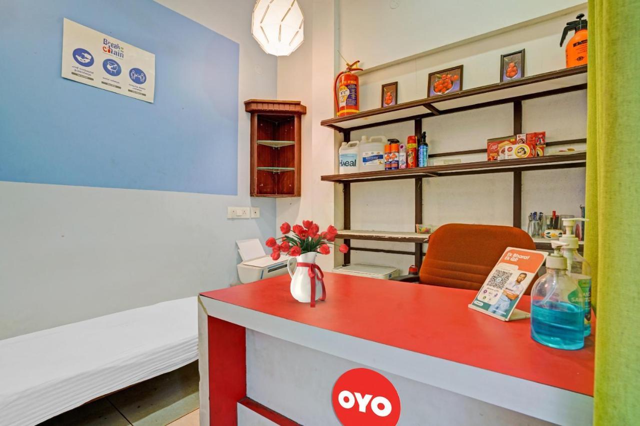 Oyo Thykoodam Sleep Inn Kochi ภายนอก รูปภาพ